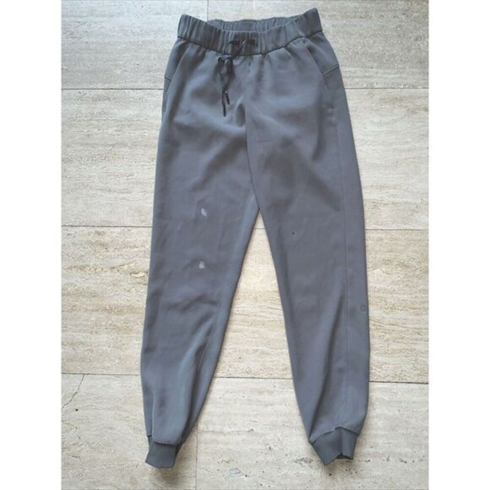 Lululemon sz 2 Keep Moving Jogger Luxtreme Gray Smooth W Stains